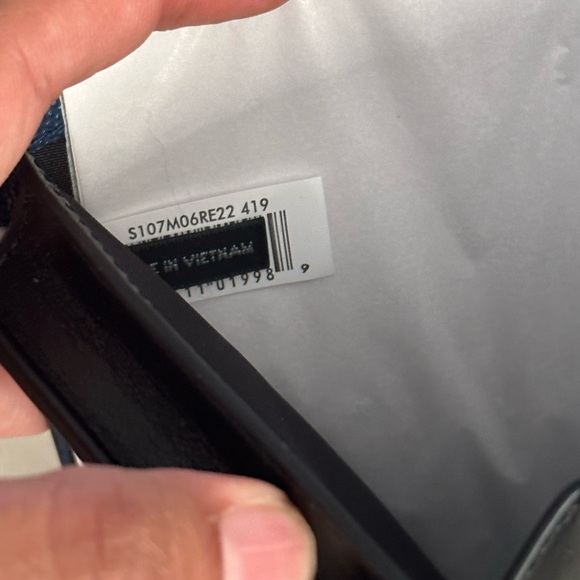 New Marc Jacob phone wristlet - Picture 7 of 9